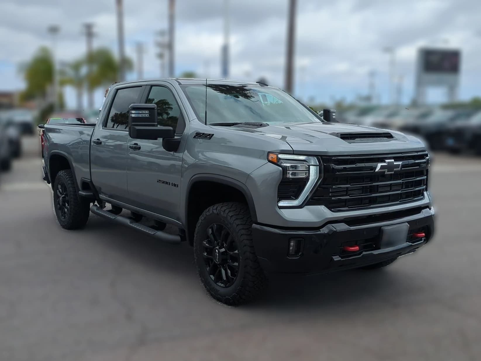 Chevrolet Silverado 2500HD LT 4WD Crew Cab 159" 2026 — side view