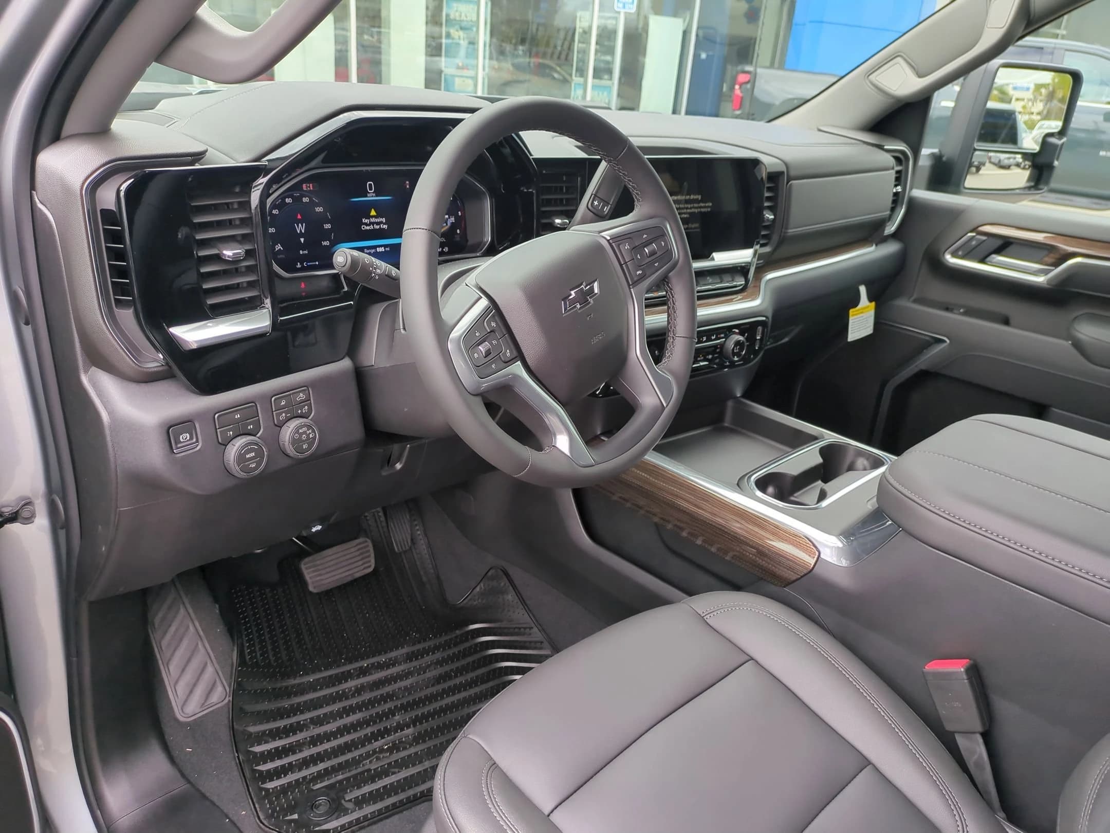 Chevrolet Silverado 2500HD LT 4WD Crew Cab 159" 2026 — side view