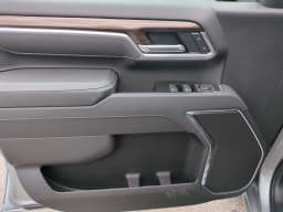 Chevrolet Silverado 2500HD LT 4WD Crew Cab 159" 2026 — side view