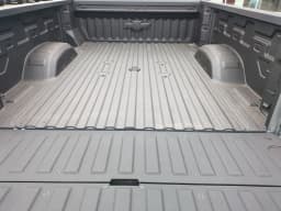 Chevrolet Silverado 2500HD LT 4WD Crew Cab 159" 2026 — side view