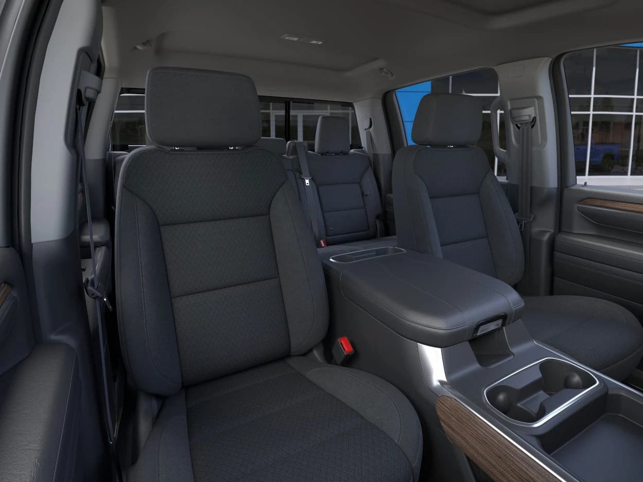 Chevrolet Silverado 2500HD LT 4WD Crew Cab 159" 2026 — side view