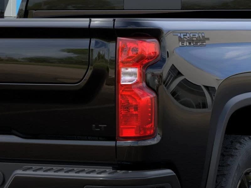 Chevrolet Silverado 2500HD LT 4WD Crew Cab 159" 2026 — side view