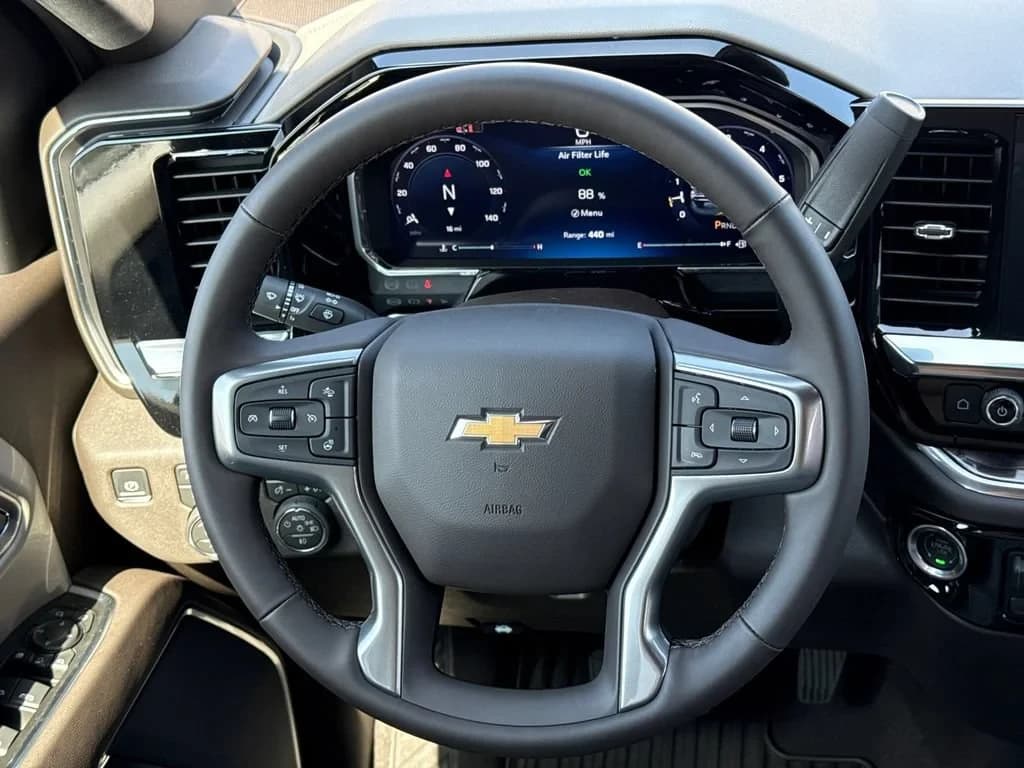 Chevrolet Silverado 2500HD LTZ 4WD Crew Cab 159" 2026 — side view