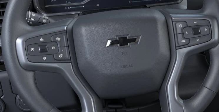 Chevrolet Silverado 2500HD LTZ 4WD Crew Cab 159" 2026 — side view