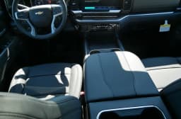 Chevrolet Silverado 3500HD LTZ 4WD Crew Cab 159" 2026 — side view