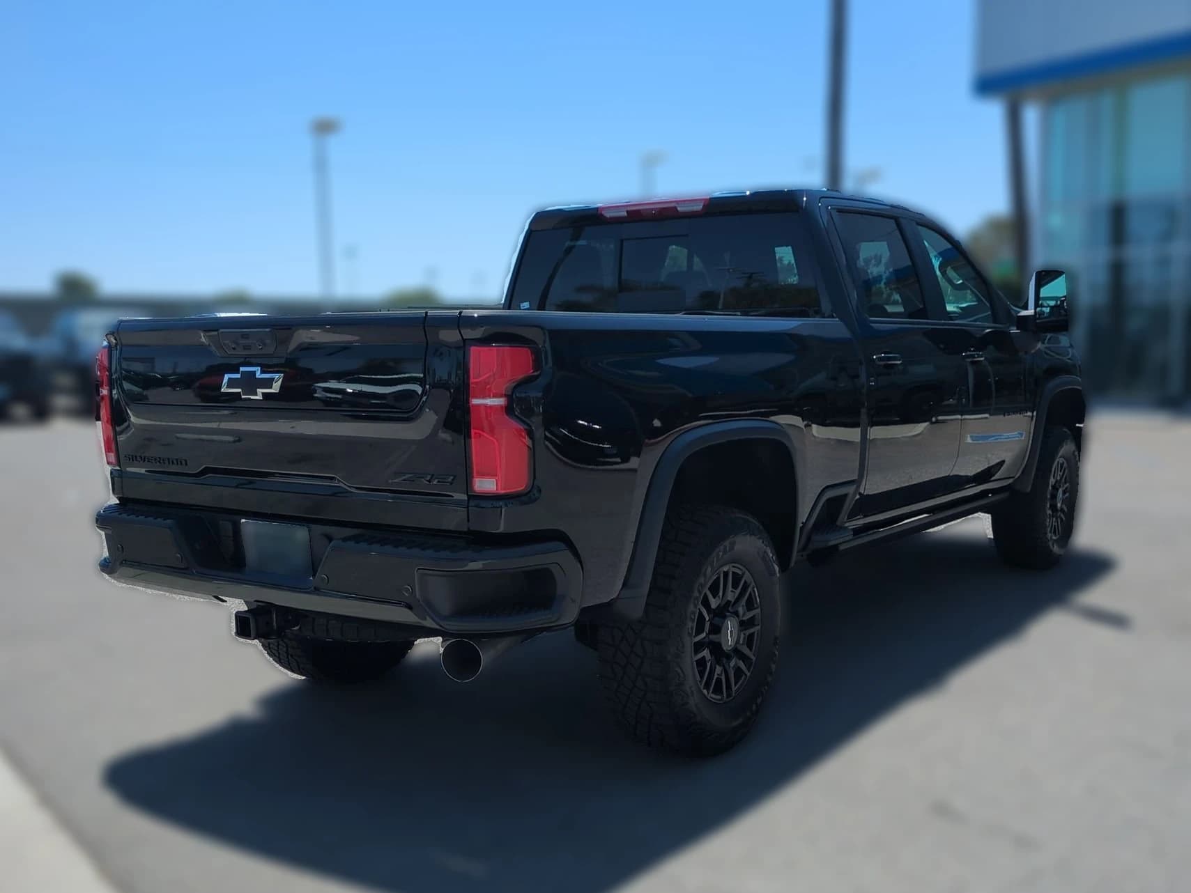 Chevrolet Silverado 2500HD ZR2 4WD Crew Cab 159" 2026 — side view