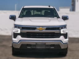 Chevrolet Silverado 1500 LT 2WD Crew Cab 147" 2026 — side view