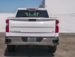 Chevrolet Silverado 1500 LT 2WD Crew Cab 147" 2026 — side view