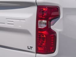 Chevrolet Silverado 1500 LT 2WD Crew Cab 147" 2026 — side view
