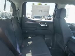 Chevrolet Silverado 1500 LT 2WD Crew Cab 147" 2026 — side view