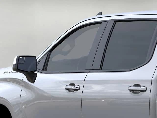 Chevrolet Silverado 1500 LT 4WD Crew Cab 147" 2026 — side view