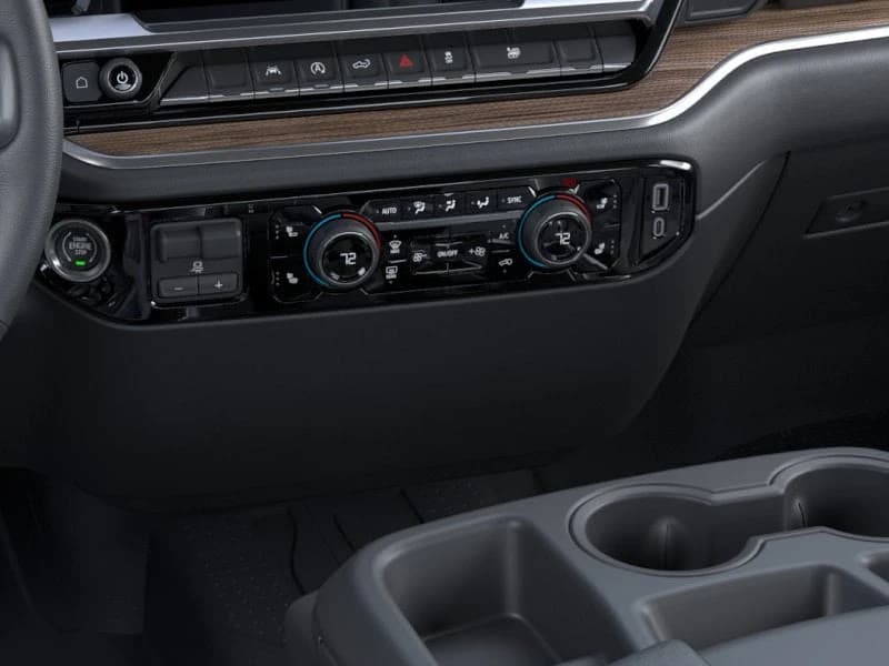 Chevrolet Silverado 1500 LT 4WD Crew Cab 147" 2026 — side view