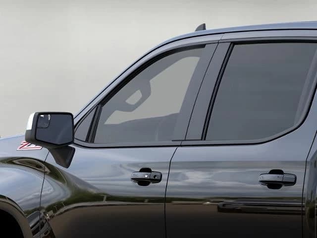 Chevrolet Silverado 1500 LT 4WD Crew Cab 147" 2026 — side view