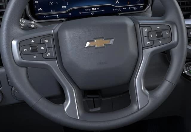 Chevrolet Silverado 1500 LT 4WD Crew Cab 147" 2026 — side view