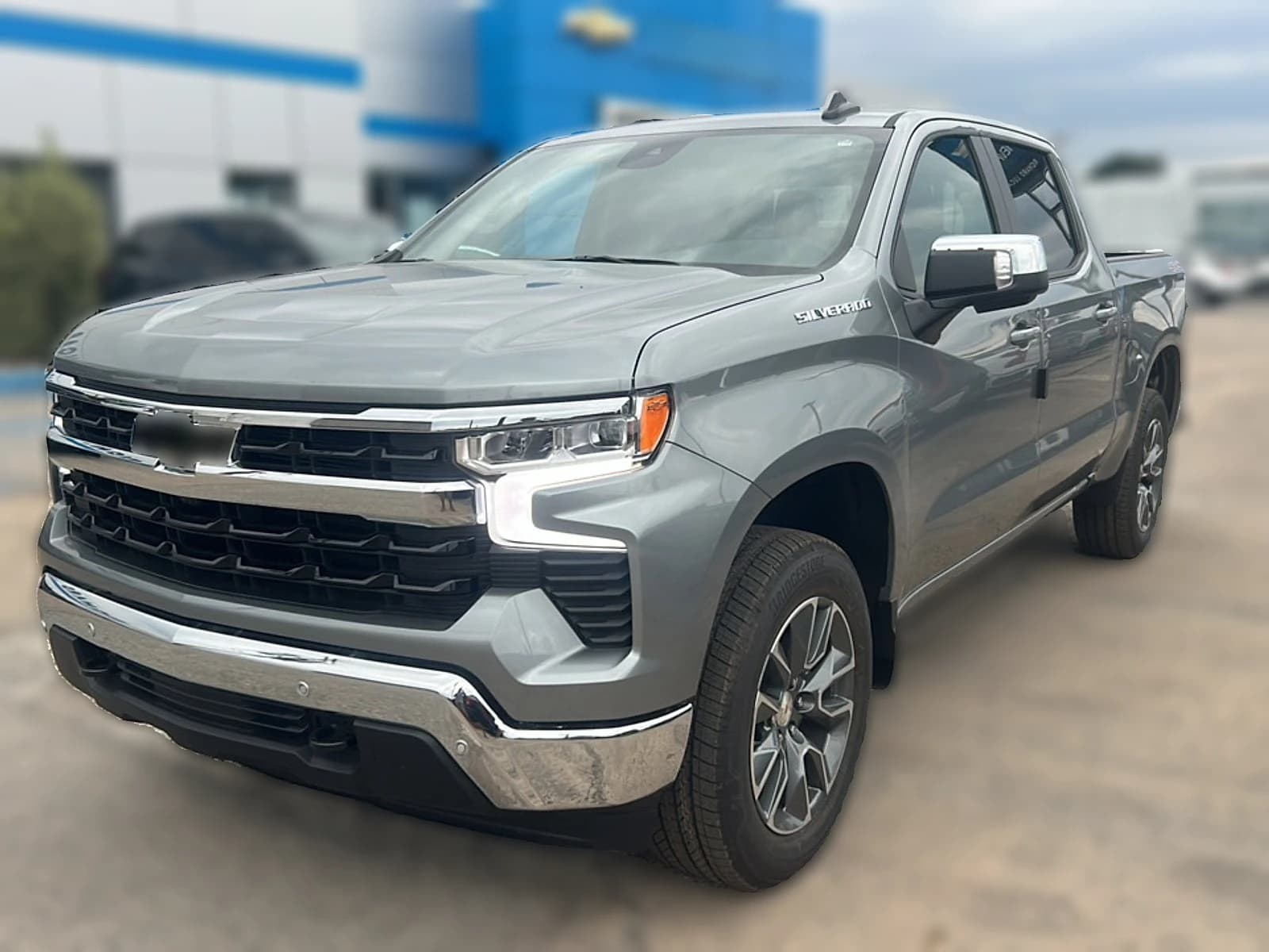 Chevrolet Silverado 1500 LT 4WD Crew Cab 147" 2026 — side view