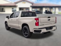 Chevrolet Silverado 1500 RST 4WD Crew Cab 147" 2026 — side view