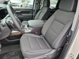 Chevrolet Silverado 1500 RST 4WD Crew Cab 147" 2026 — side view