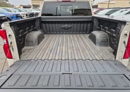 Chevrolet Silverado 1500 RST 4WD Crew Cab 147" 2026 — side view