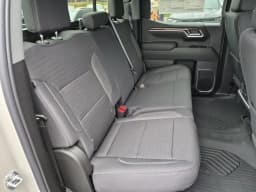 Chevrolet Silverado 1500 RST 4WD Crew Cab 147" 2026 — side view