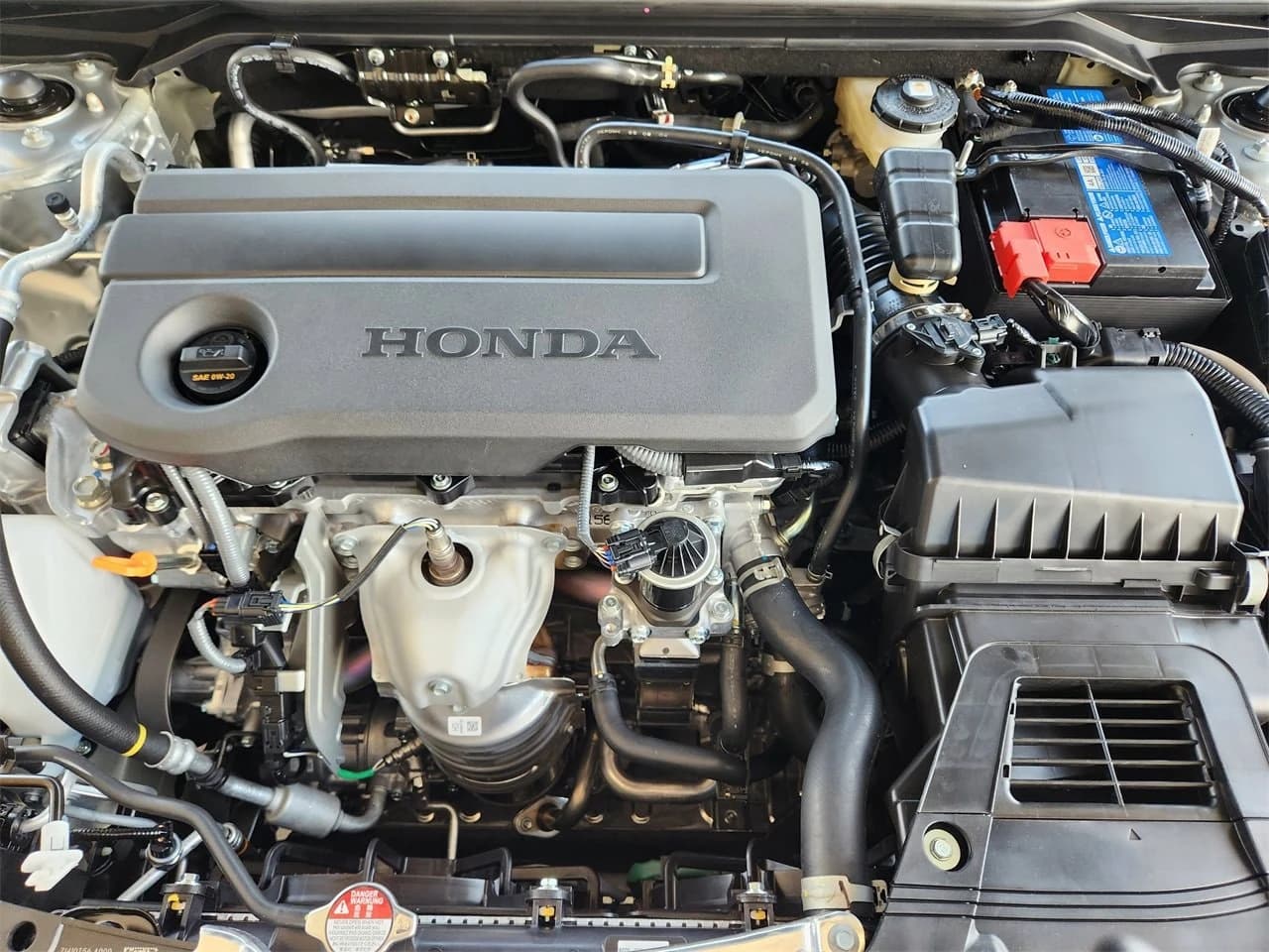 Honda Civic Sedan LX CVT 2026 — side view