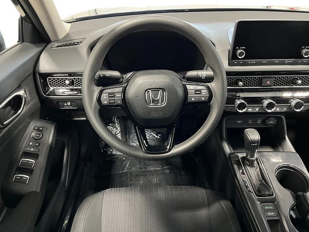 Honda Civic Sedan LX CVT 2026 — side view