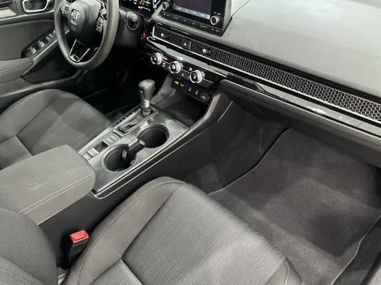 Honda Civic Sedan LX CVT 2026 — side view