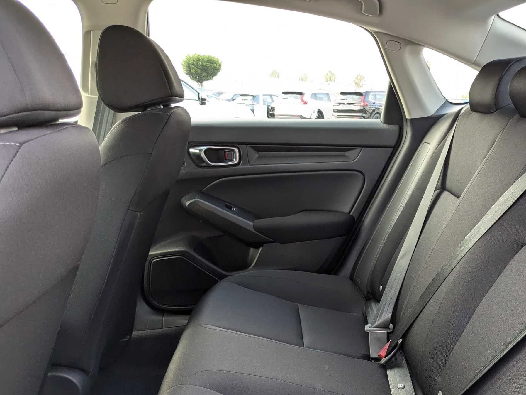 Honda Civic Sedan LX CVT 2026 — side view