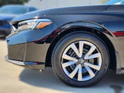 Honda Civic Sedan LX CVT 2026 — side view