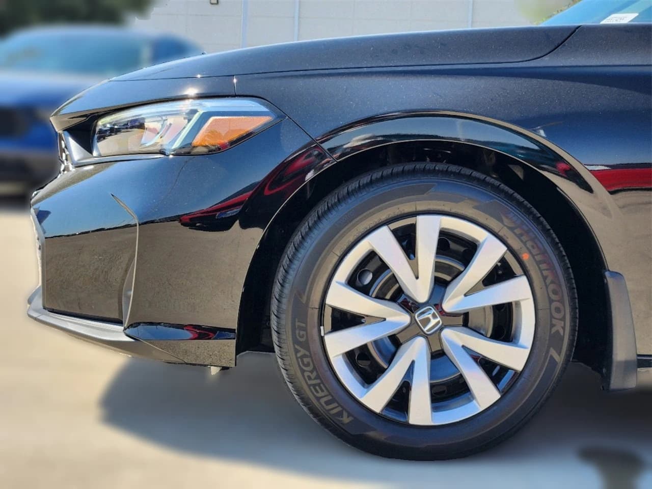 Honda Civic Sedan LX CVT 2026 — side view