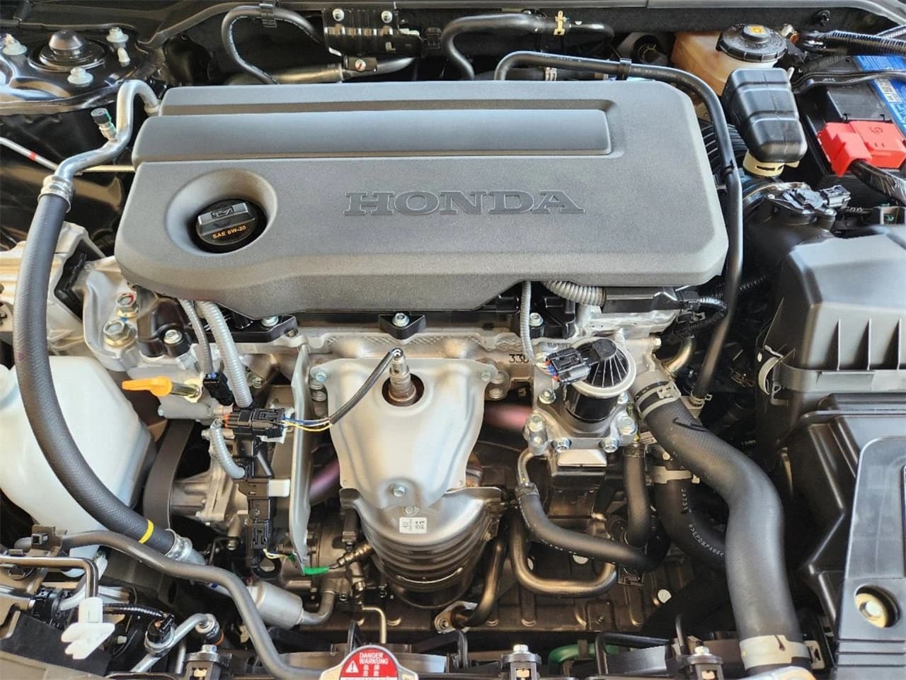 Honda Civic Sedan LX CVT 2026 — side view