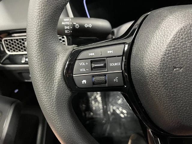 Honda Civic Sedan LX CVT 2026 — side view