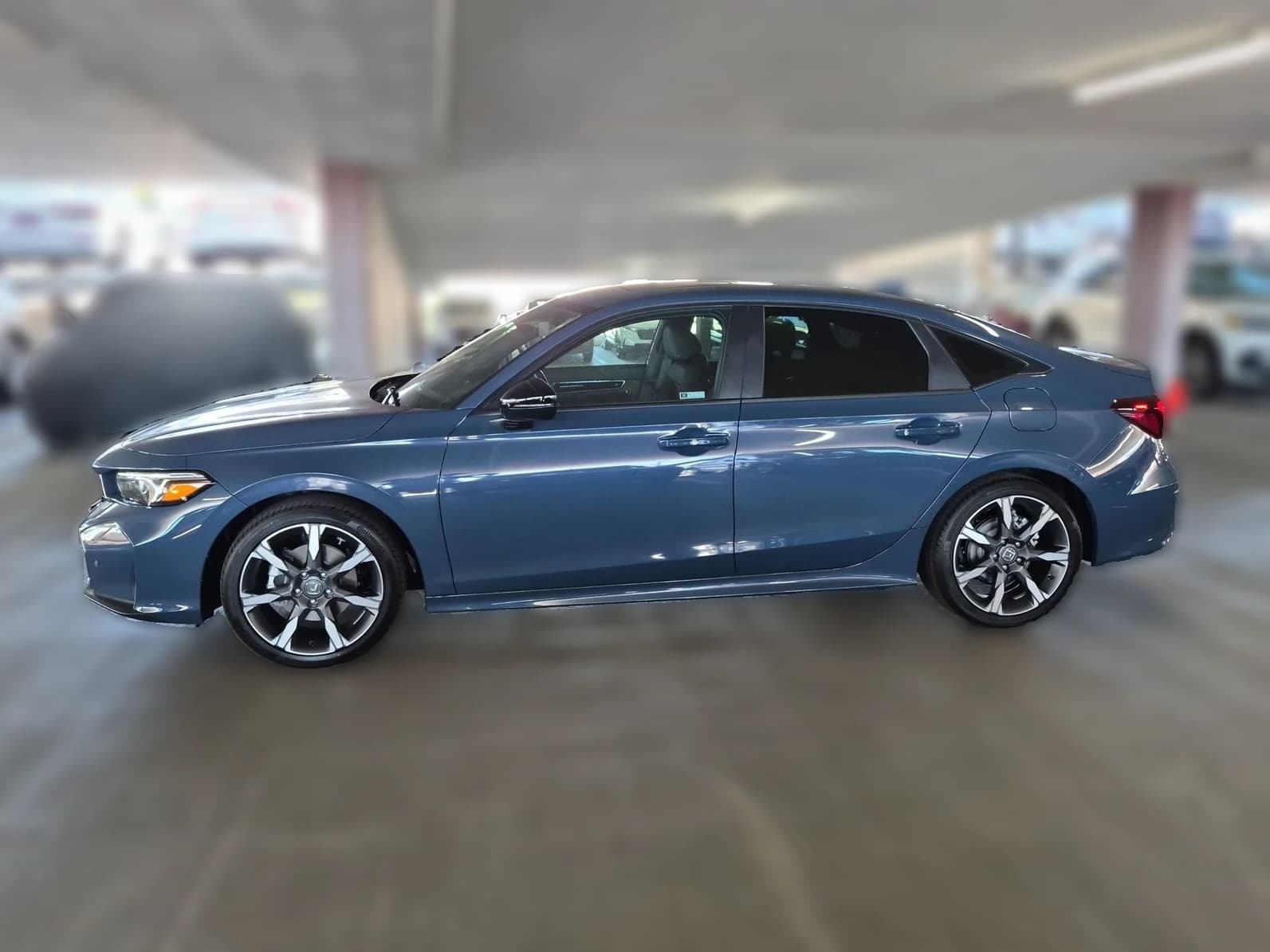 Honda Civic Sedan Hybrid Sport Touring CVT 2026 — side view