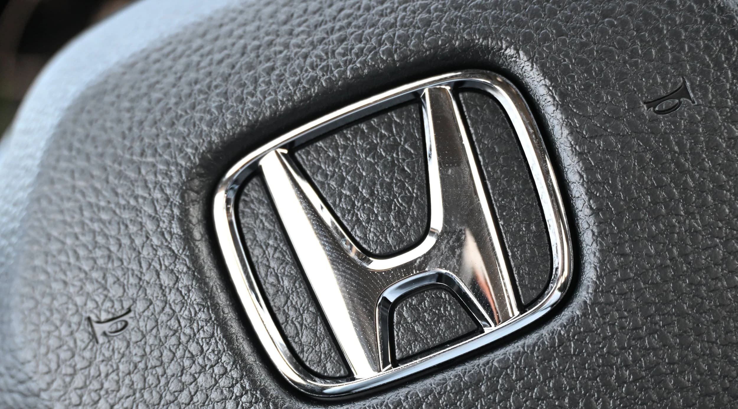 Honda Civic Sedan Hybrid Sport CVT 2026 — side view