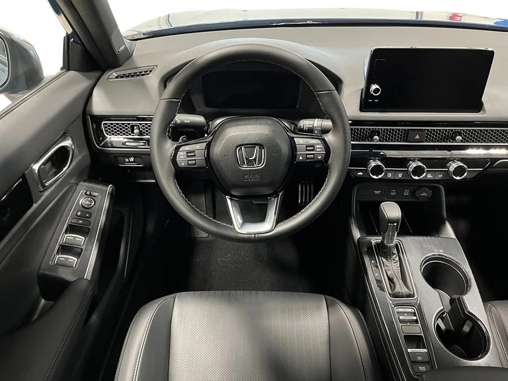 Honda Civic Sedan Hybrid Sport Touring CVT 2026 — side view