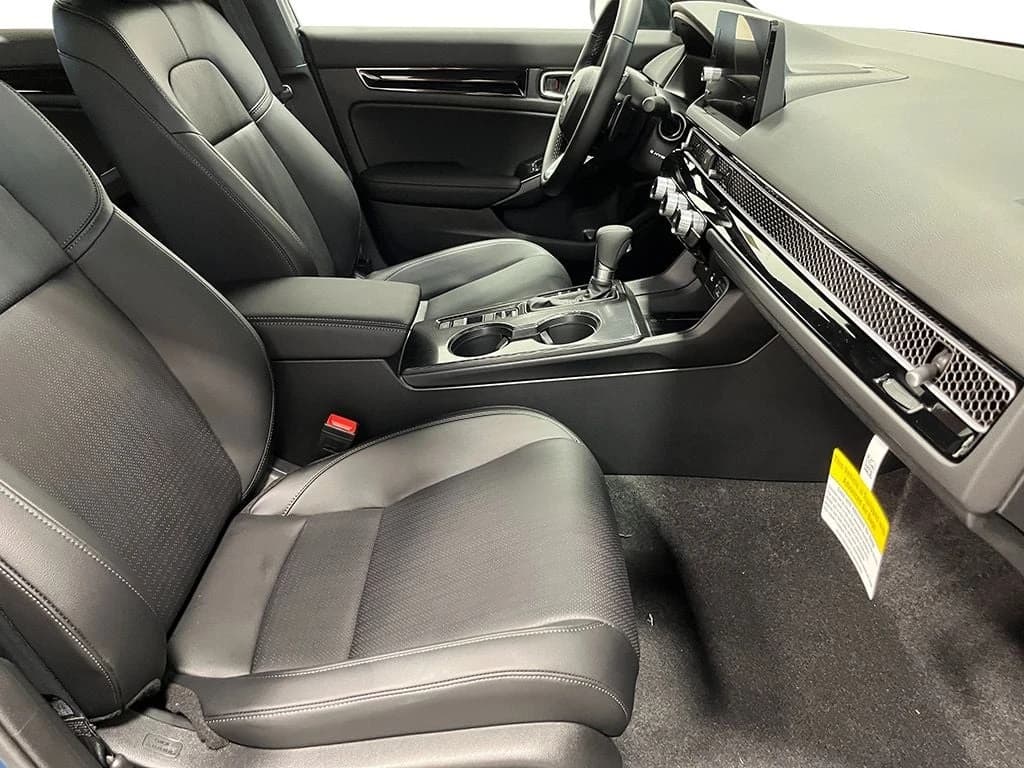 Honda Civic Sedan Hybrid Sport Touring CVT 2026 — side view