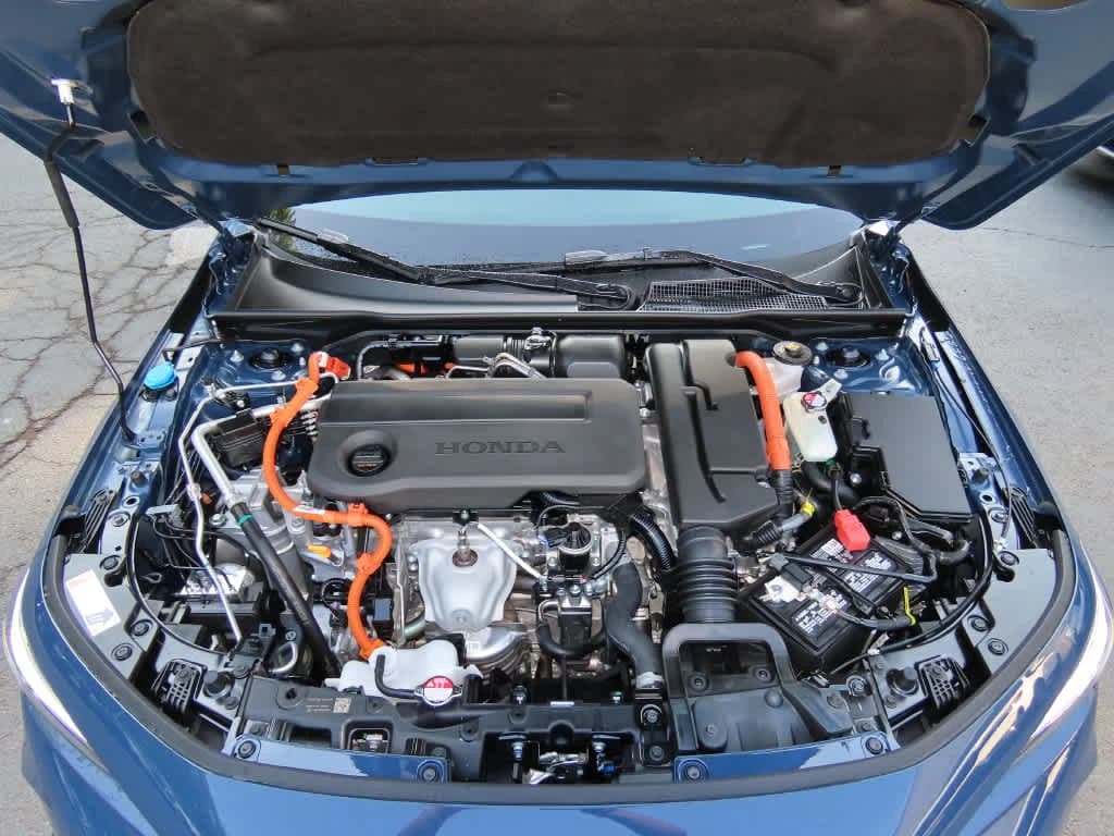 Honda Civic Sedan Hybrid Sport Touring CVT 2026 — side view