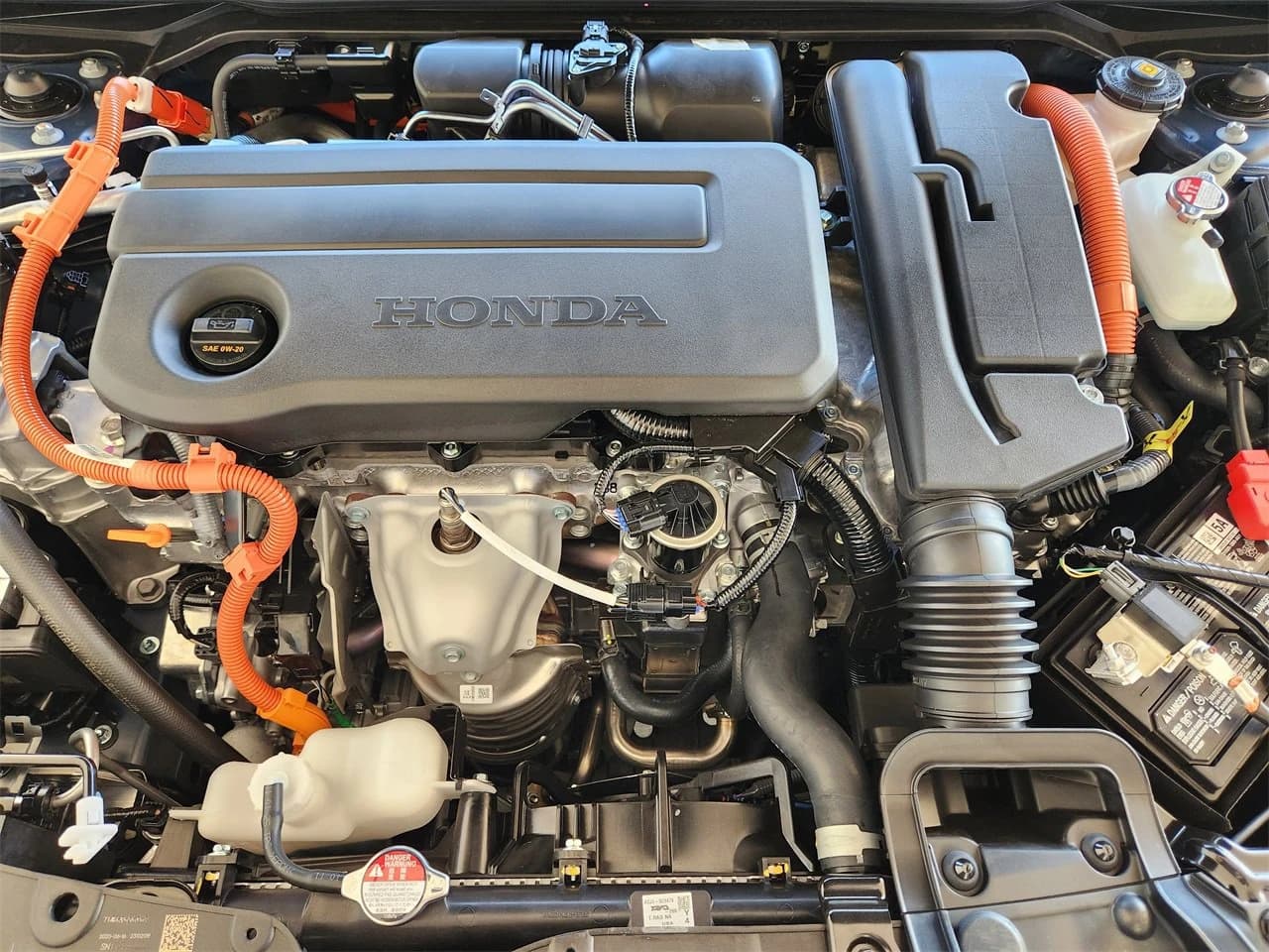 Honda Civic Sedan Hybrid Sport CVT 2026 — side view