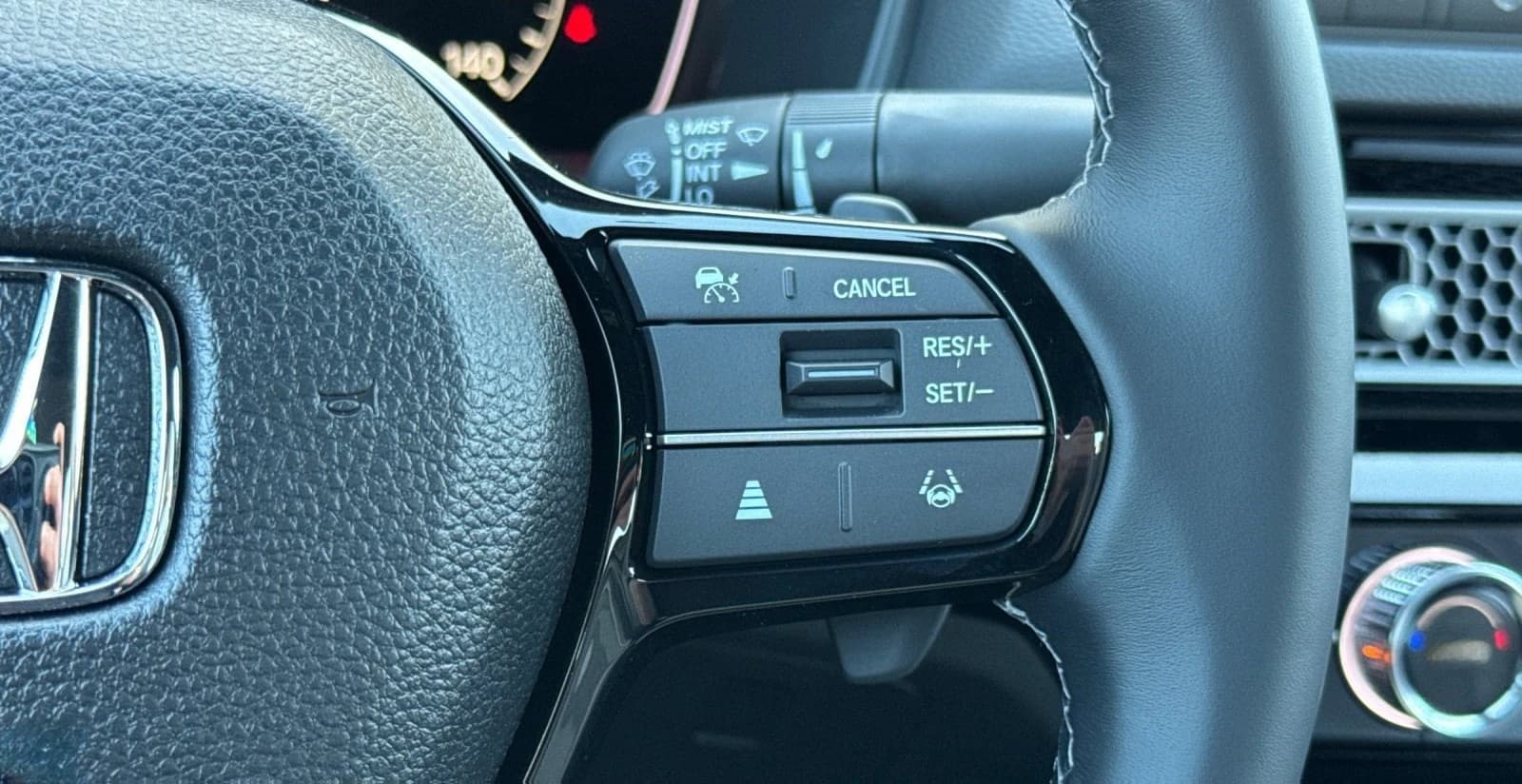 Honda Civic Sedan Hybrid Sport CVT 2026 — side view