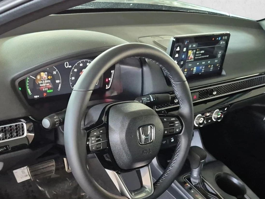 Honda Civic Sedan Hybrid Sport Touring CVT 2026 — side view