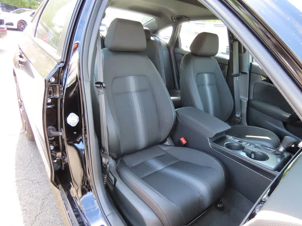 Honda Civic Sedan Hybrid Sport CVT 2026 — side view