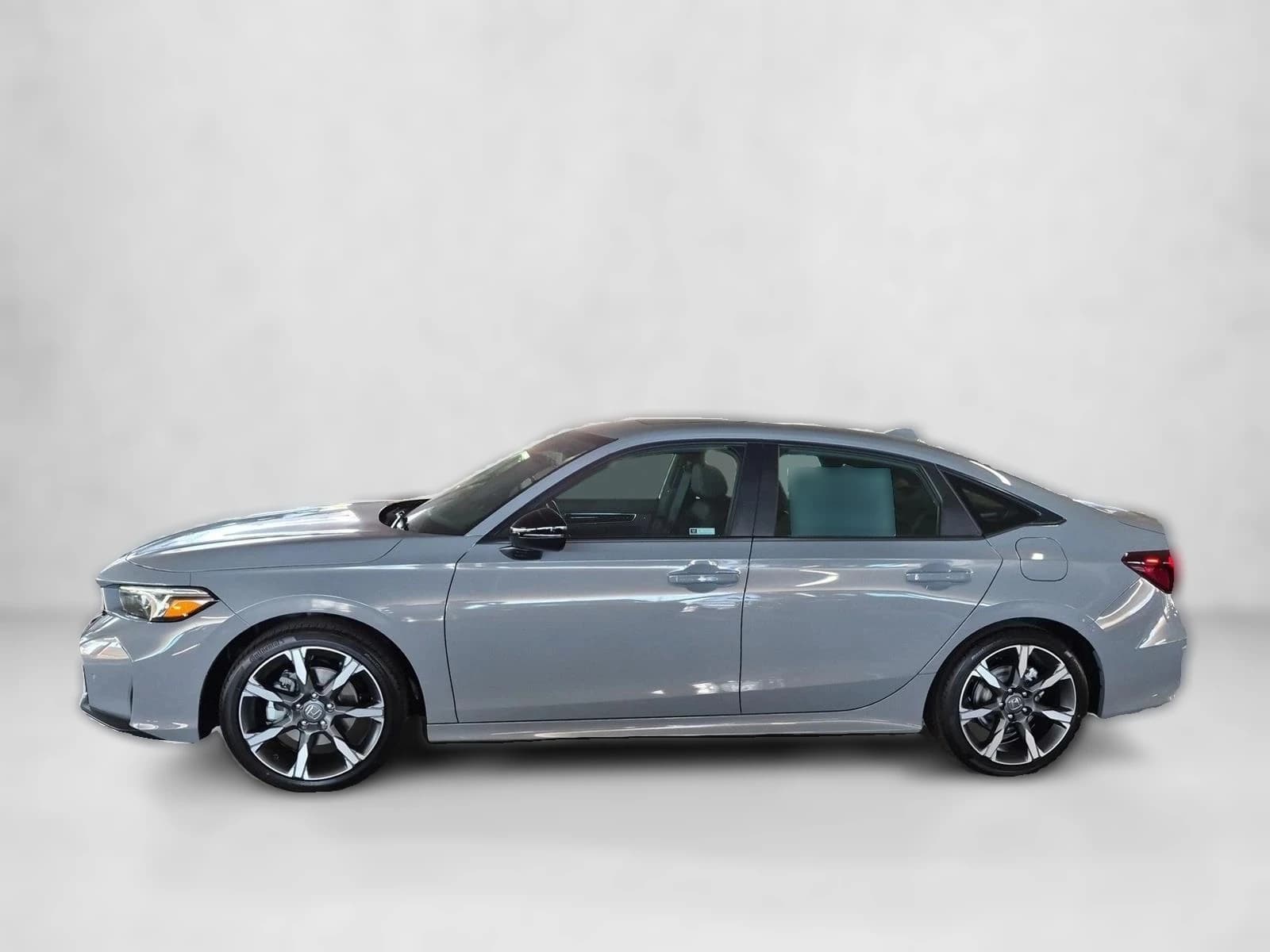 Honda Civic Sedan Hybrid Sport Touring CVT 2026 — side view