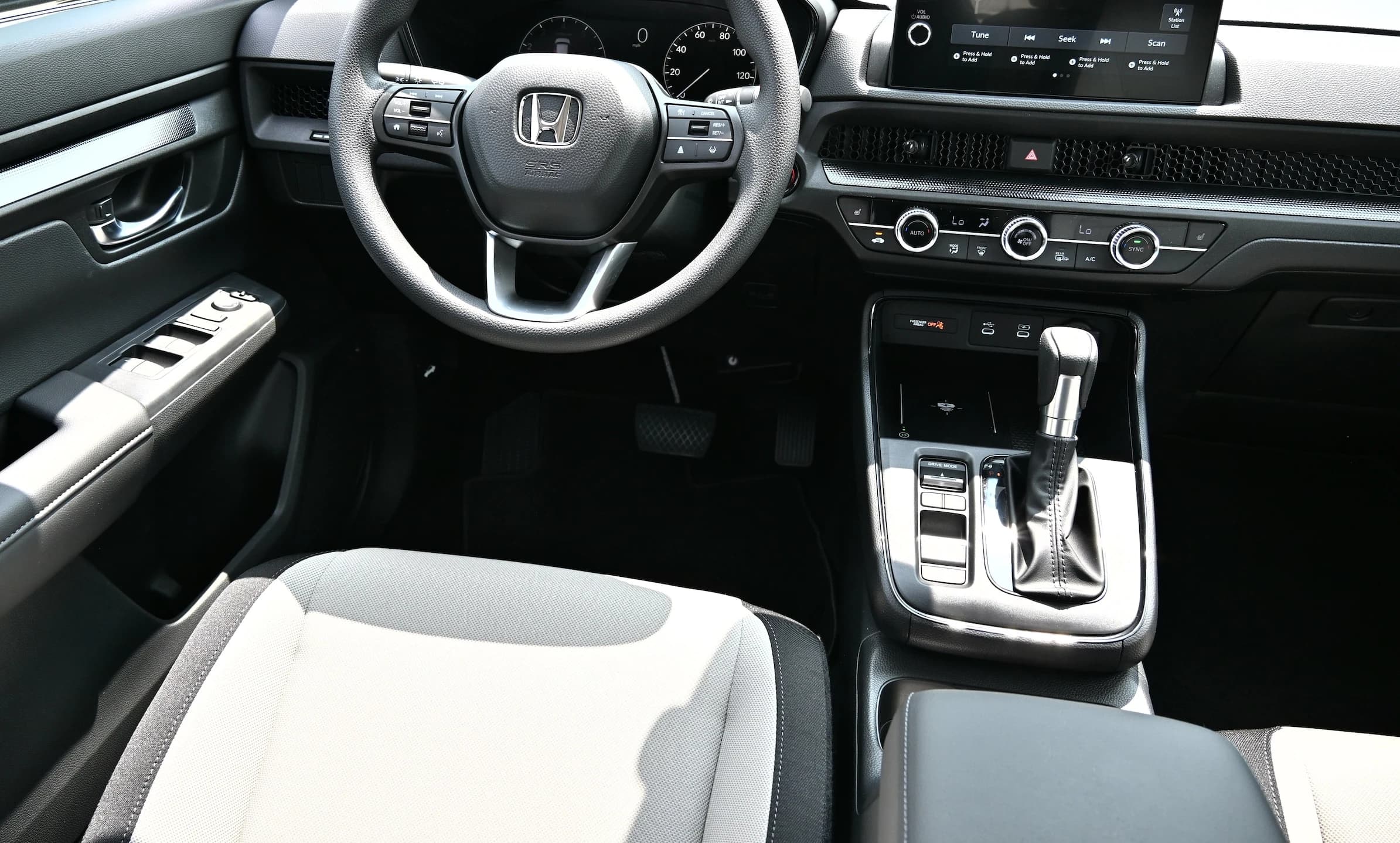 Honda CR-V EX 2WD 2026 — side view
