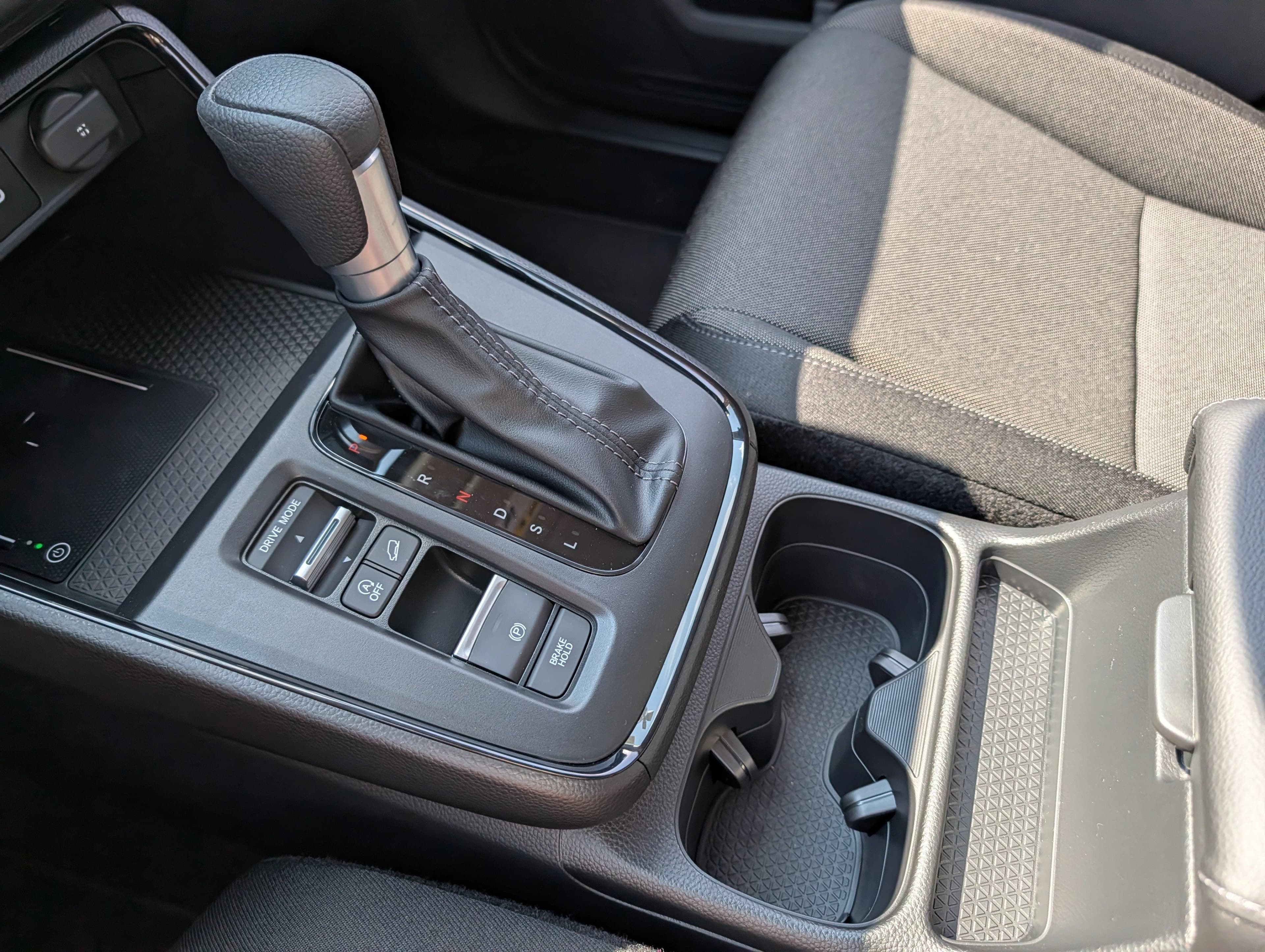 Honda CR-V LX AWD 2026 — side view