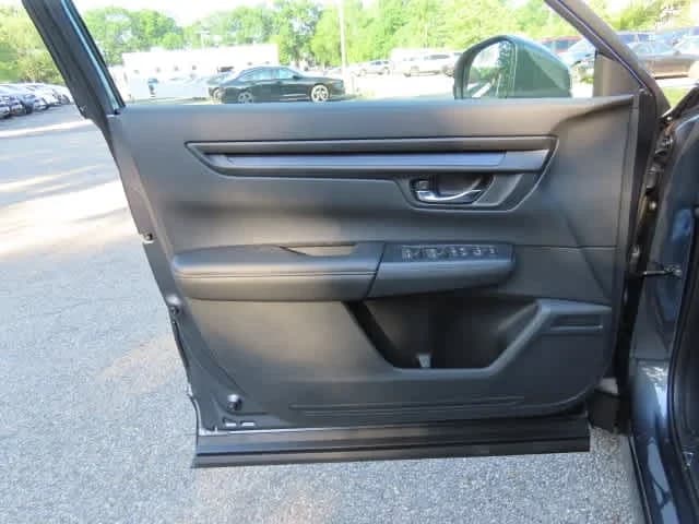 Honda CR-V LX AWD 2027 — side view