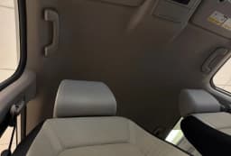 Honda CR-V LX AWD 2027 — side view