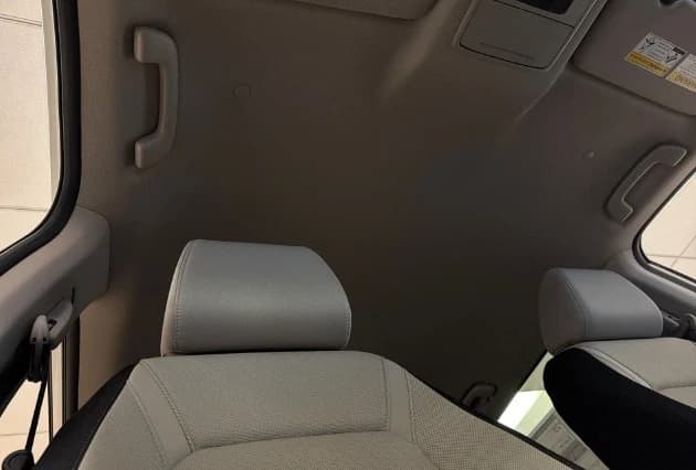 Honda CR-V LX AWD 2027 — side view