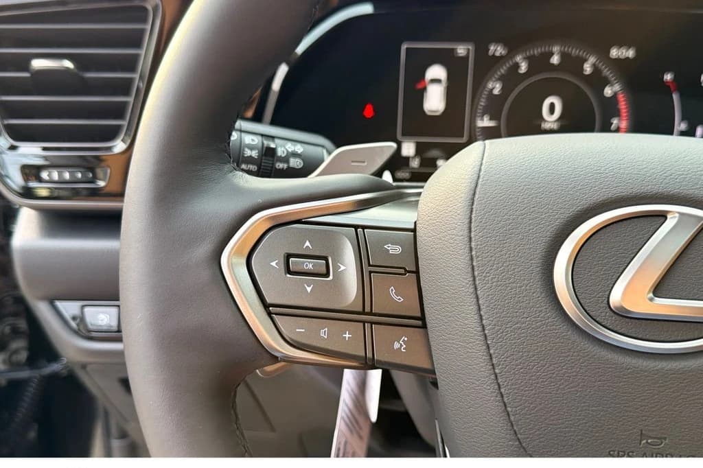 Lexus NX NX 350 AWD 2026 — side view