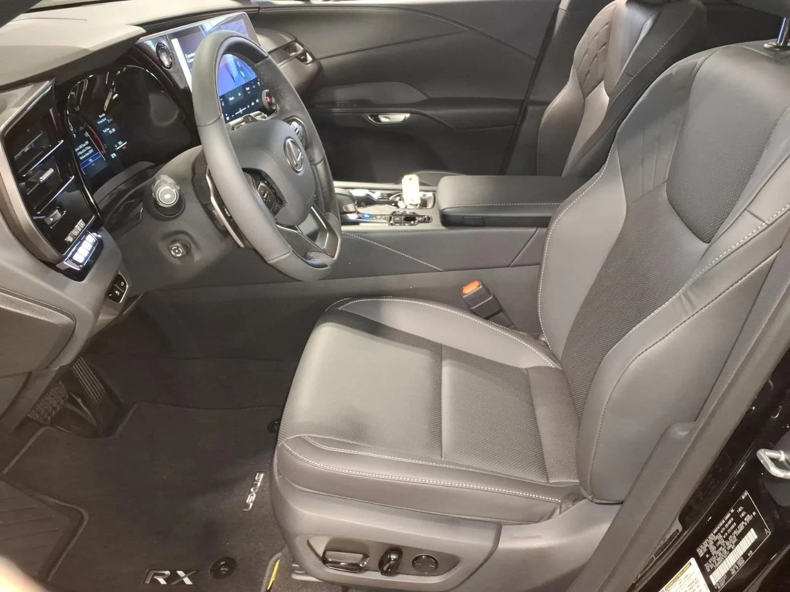 Lexus RX RX 350 Premium AWD 2026 — side view
