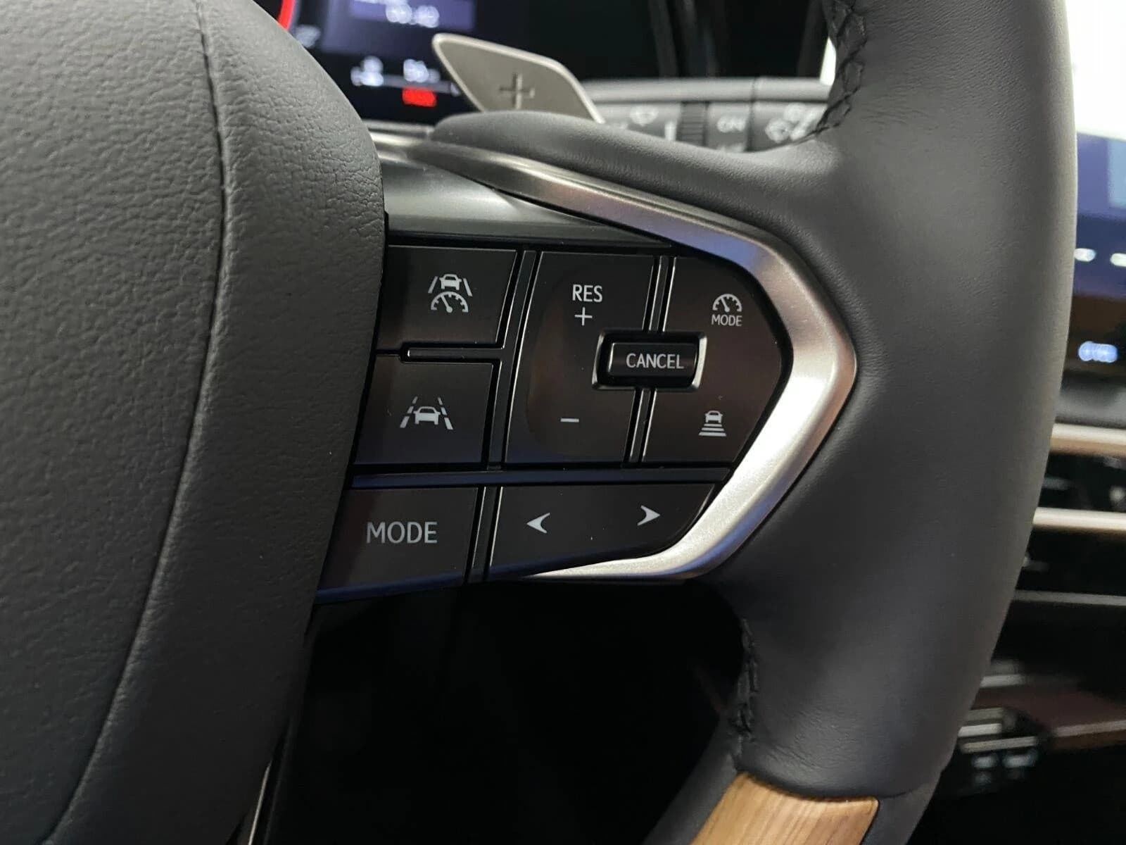 Lexus RX RX 350 Premium AWD 2026 — side view
