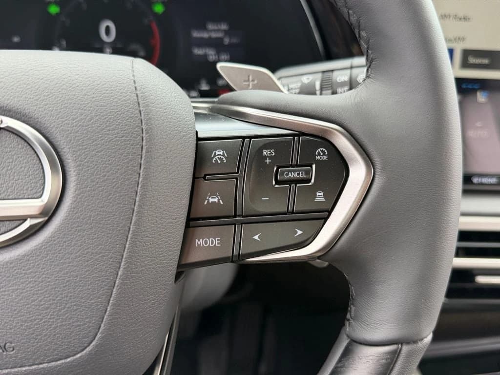 Lexus RX RX 350 Premium AWD 2026 — side view